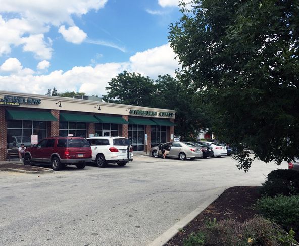 Prime Corner Retail Space: 443 Us Hwy 1, Media, PA 19063
